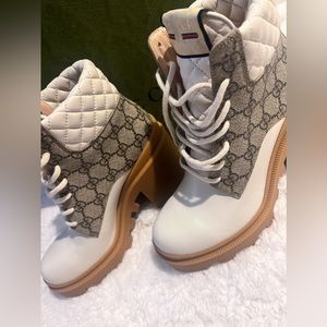 Gucci ankle boots. Never worn. Shoe bags/ box included. Size 37.5 UK/ 7.5 US